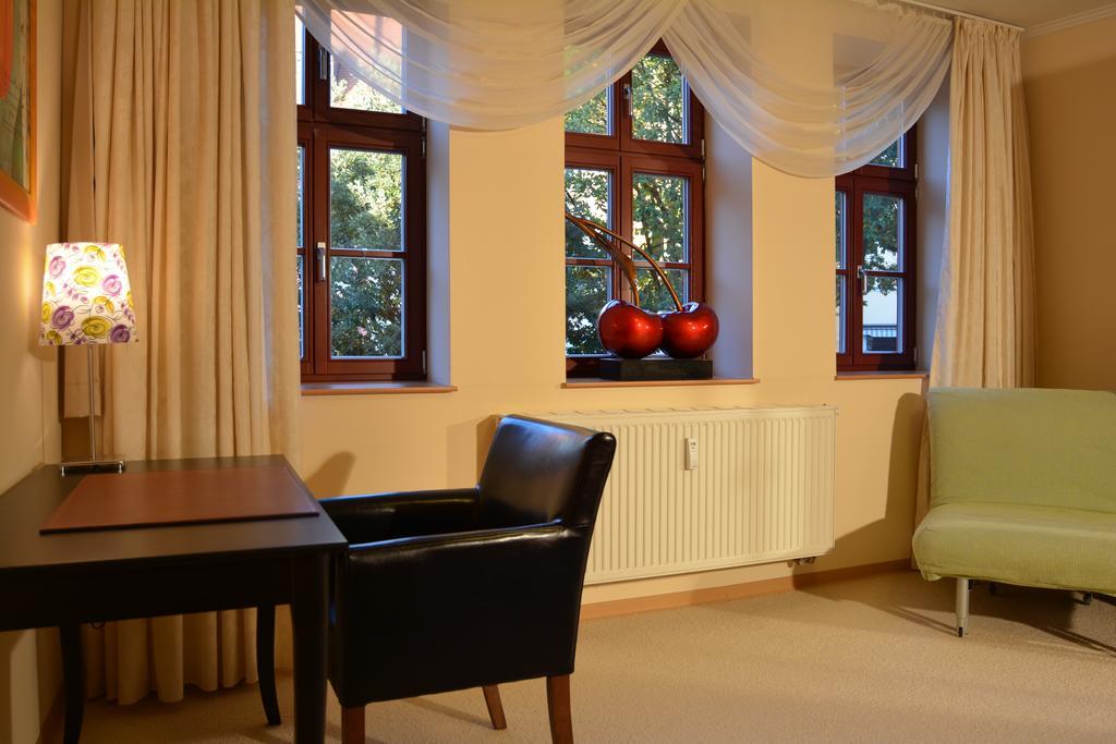 Ferienwohnung Domschatz Наумбург Номер фото